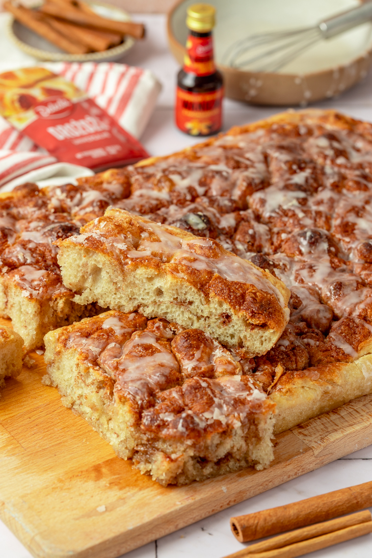 Cynamonowa focaccia - Delektujemy.pl